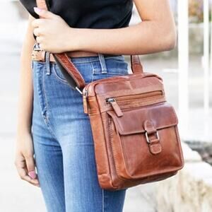 Jack Georges Voyager Collection Slim Crossbody 7204 NEW Brown Buffalo Leather